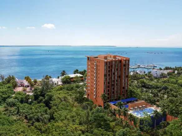 mistral exteriors 2a021025